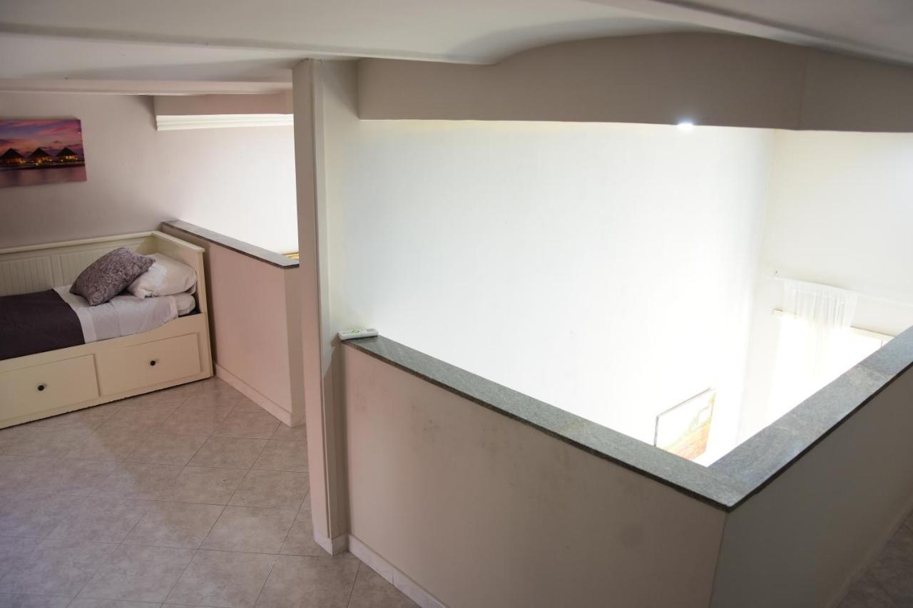 Scugnizzella Holiday House Apartment Napoli Exterior foto